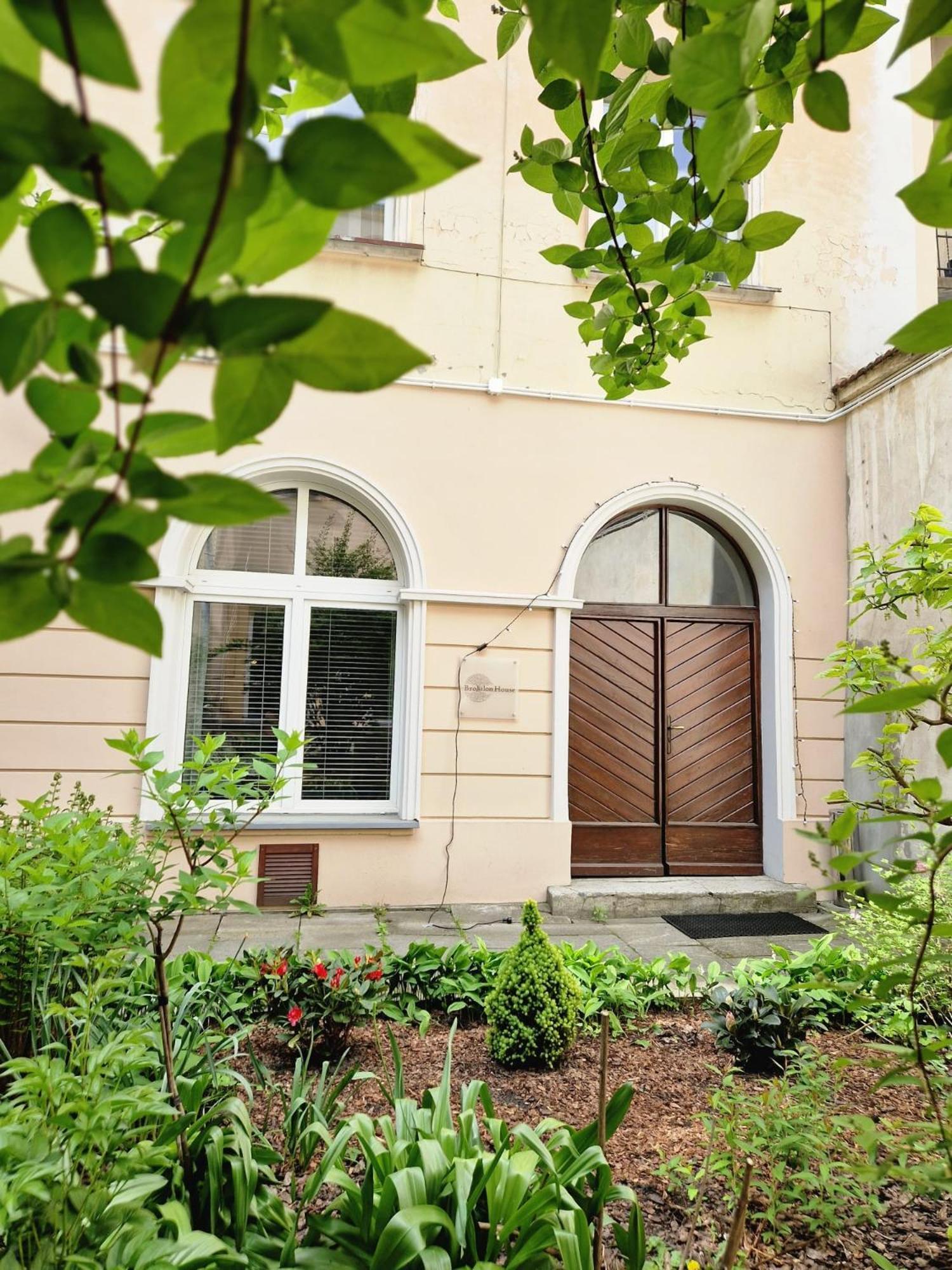 Brokilon House Leilighet Krasków Eksteriør bilde